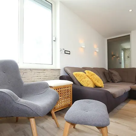 Apartment Puntamica *